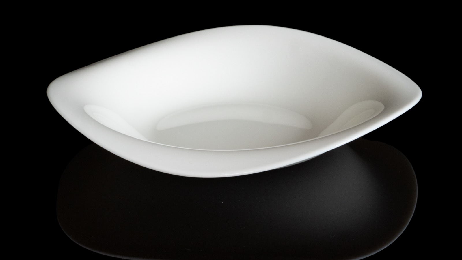 Mietgeschirr WAVE Teller tief 23cm mieten bei der Spülkiste