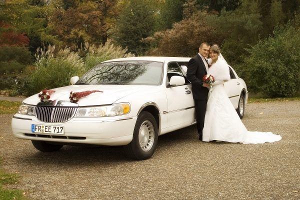 Erleben Sie die Extraklasse in einer Elegante Limo mieten in Freiburg im Breisgau
