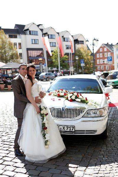 Hochzeitspaket in einer Stretchlimousine mieten in Aßlar