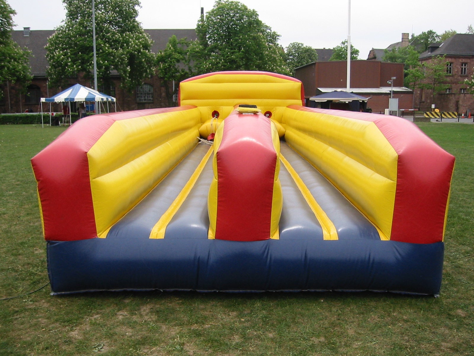Bungee Run mieten – Bungeerun für 2 Spieler, Event-Attraktion – 3
