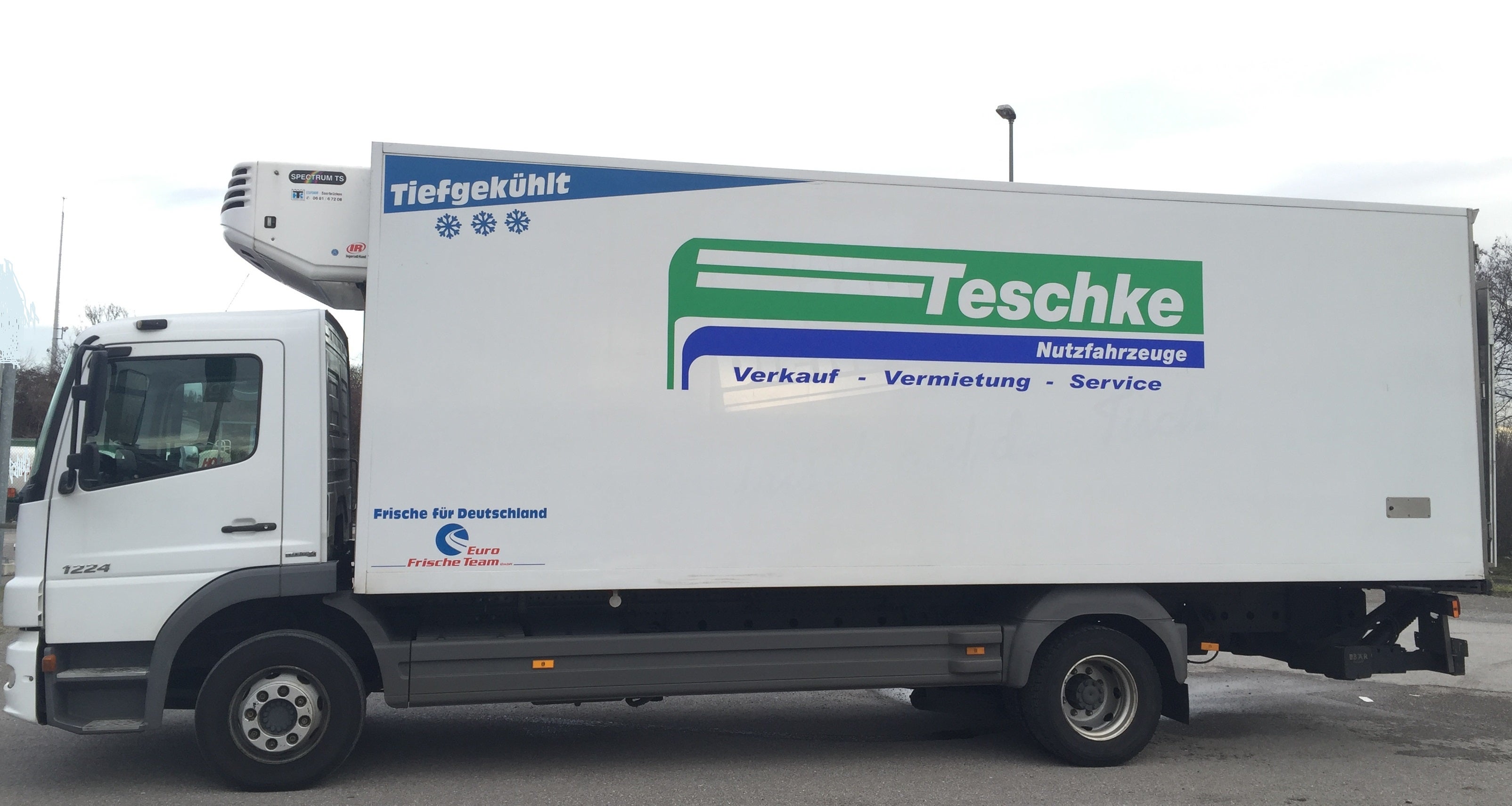 Mercedes Benz Atego 1224, Kühlkoffer, Tiefkühler, Kühlfahrzeug, mit Ladebordwand 1500 kg Nutzlast zur Langzeitmiete, 71634 Ludwigsburg, 12 Tonner Kühllaster, Tiefkühl-LKW, Lebensmitteltransport, Kühlf – 2
