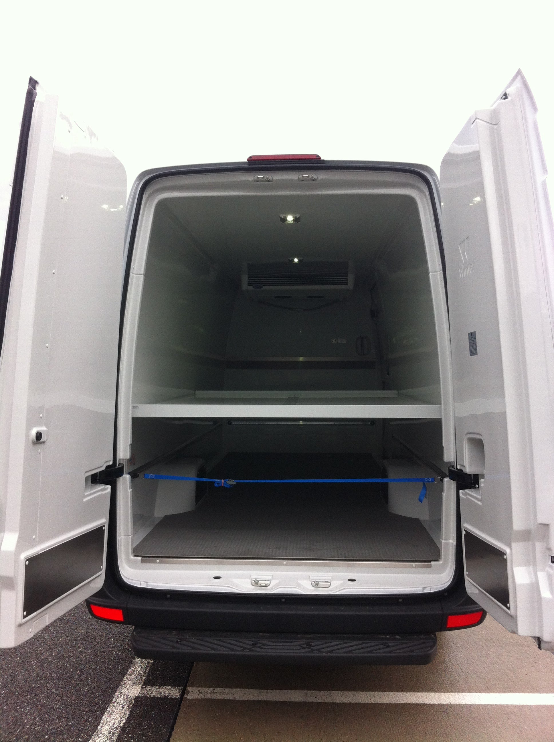 Transporter, Mercedes Benz Sprinter 313 CDI, Maxi,  Hochdach, Langzeitmiete, Tiefkühlfahrzeug, Kühlfahrzeug, Frischdienst Fahrzeug mit Kühlung und Heizung im Laderaum, Tiefkühlfahrzeug,  Kastenwagen l – 2