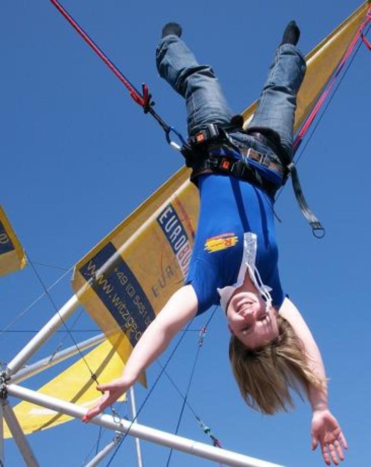 Bungee Trampolin 4 facher Sprungspaß mieten in Ibbenbüren