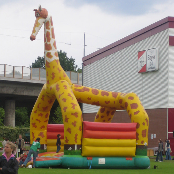 Hüpfburg Giraffe mieten bei Xtreme Events