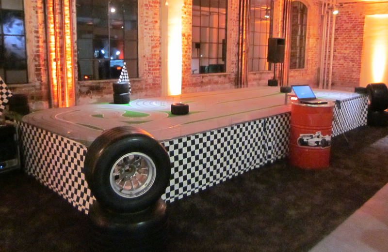 Slotcarbahn Maxi mieten bei Xtreme Events