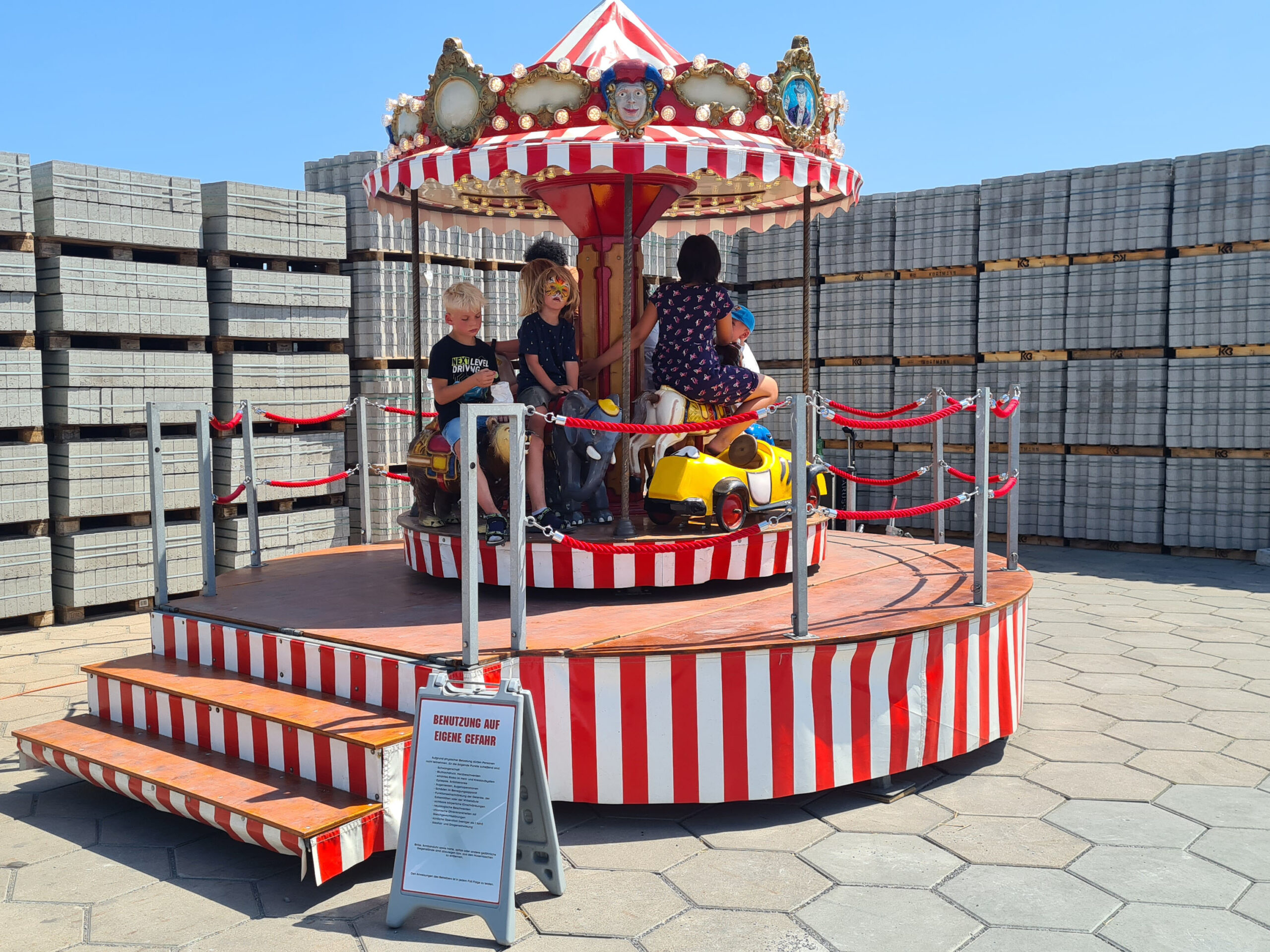 Podiumkarussell mieten bei Xtreme Events