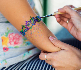 Glitzer Tattoo mieten bei Xtreme Events