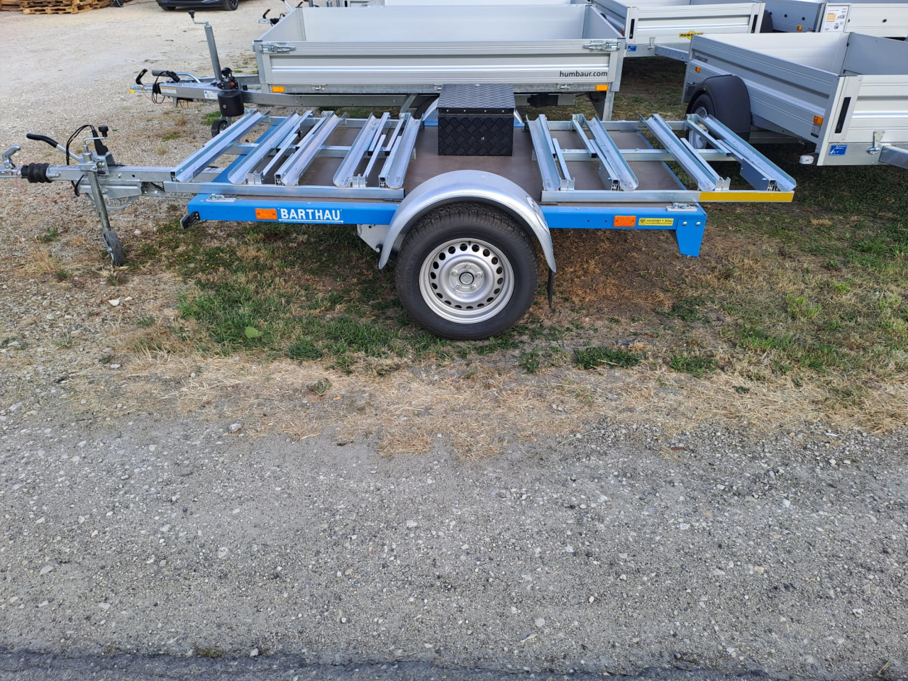 Barthau MB 1001 Fahrradanhänger für 9 Räder mieten – 1.000 kg, ab 55 €/Tag – 4