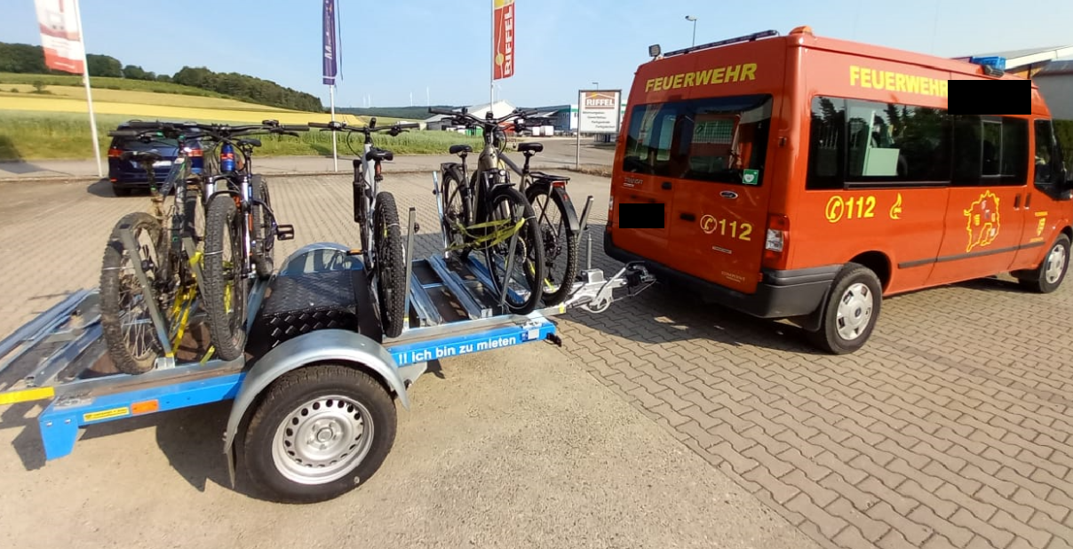 Barthau MB 1001 Fahrradanhänger für 9 Räder mieten – 1.000 kg, ab 55 €/Tag – 2