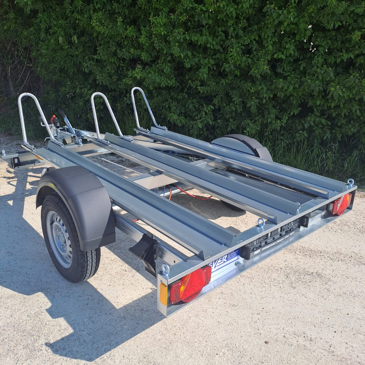Humbaur HM 102113 Motorradanhänger für 3 Motorräder mieten – 1.000 kg, ab 30 €/Tag – 5