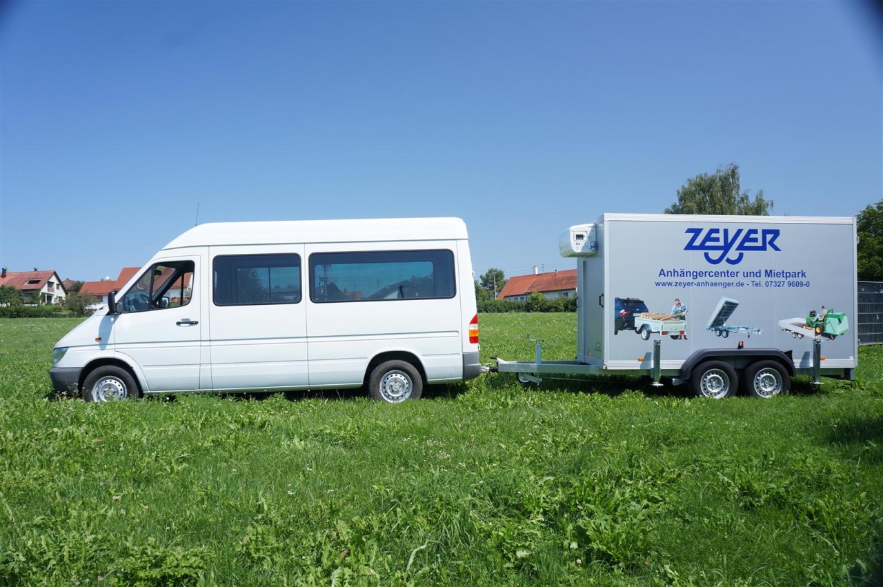 Unsinn Cool 6 Kühlkofferanhänger mieten – 3.000 kg, ab 80 €/Tag – 3