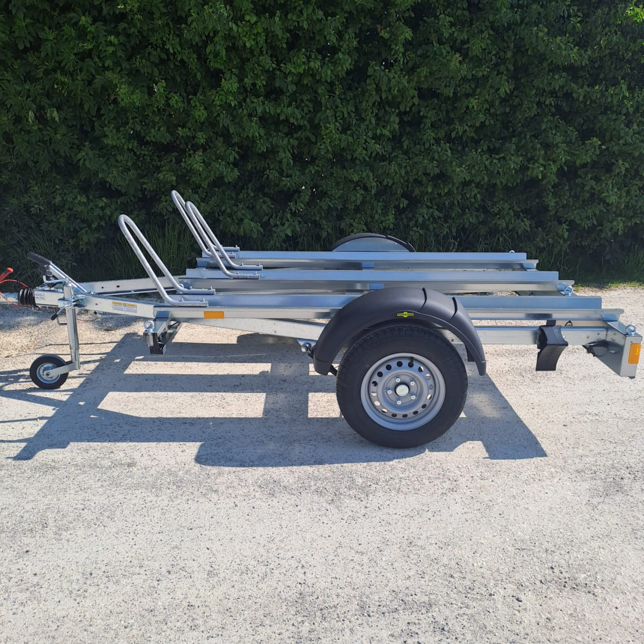 Humbaur HM 102113 Motorradanhänger für 3 Motorräder mieten – 1.000 kg, ab 30 €/Tag – 4