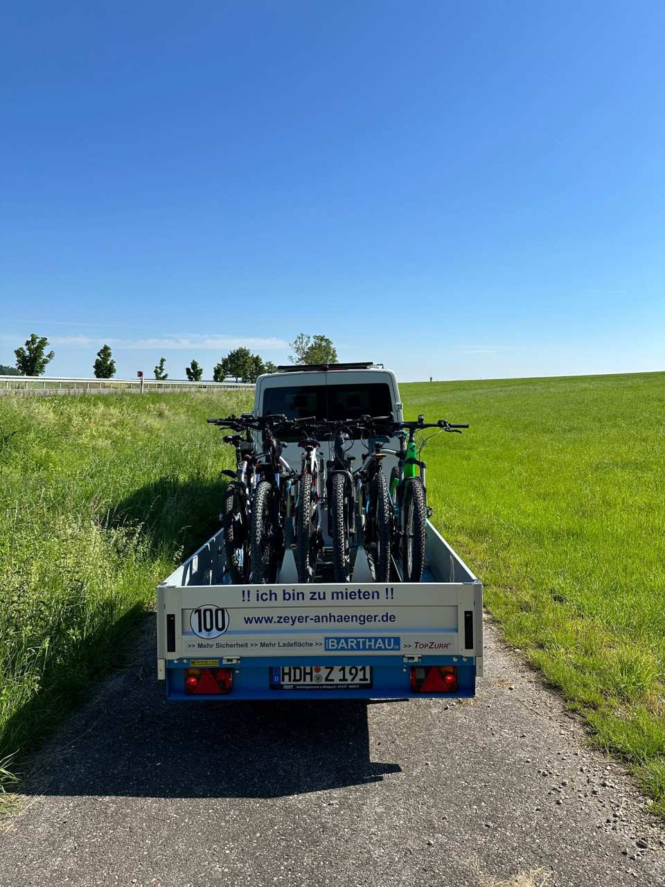 Barthau ET 1351 Fahrradanhänger für 6 E-Bikes mieten – 1.350 kg, ab 40 €/Tag – 2