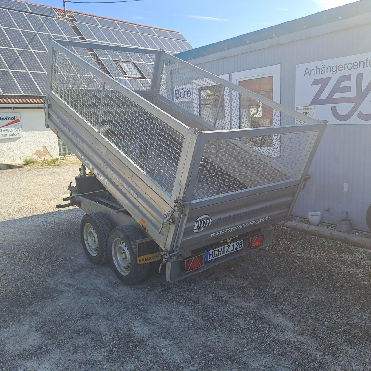Humbaur HTK Garant 2600-3S Dreiseitenkipper mieten – 2.600 kg, ab 70 €/Tag