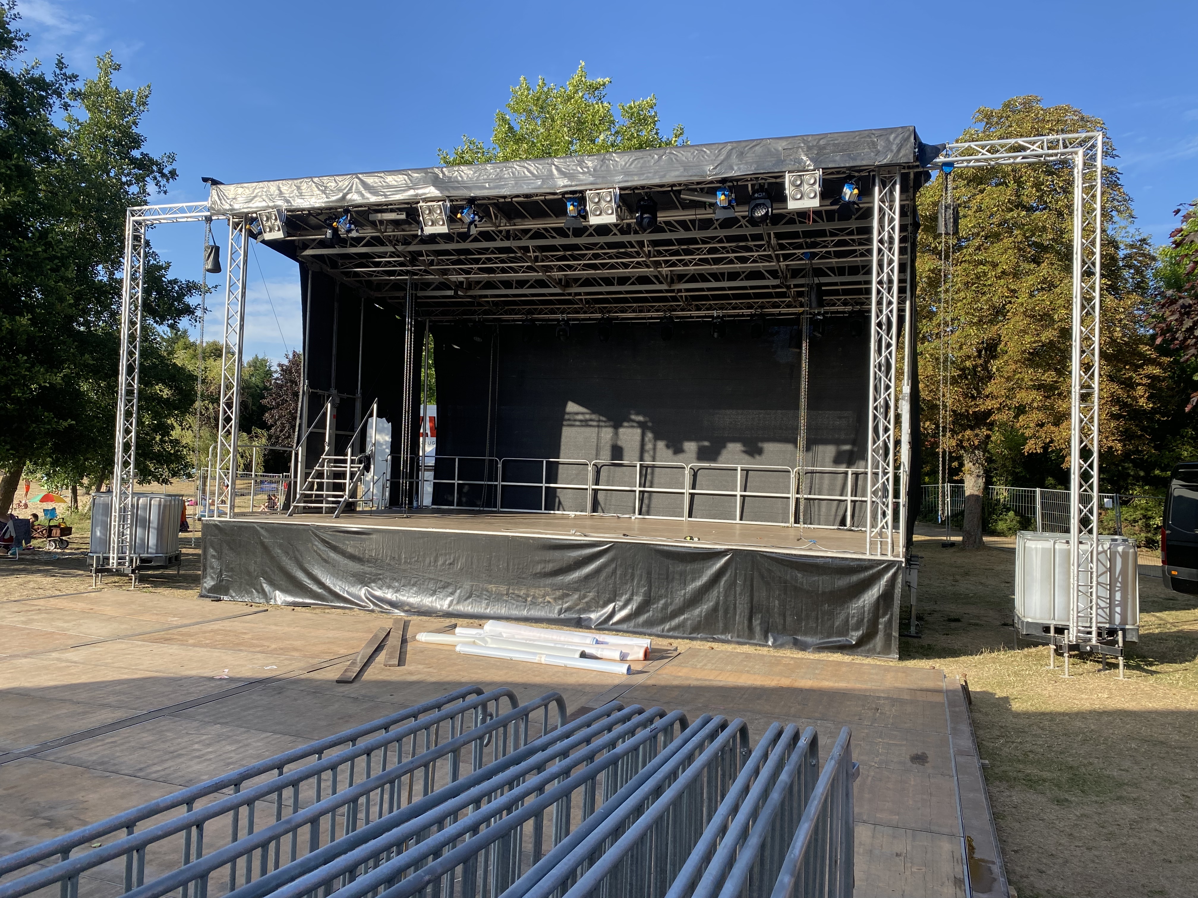 10x6m Stagemobil Bühnentrailer / Bühne / Veranstaltungsbühne / Bühnenanhänger – 2