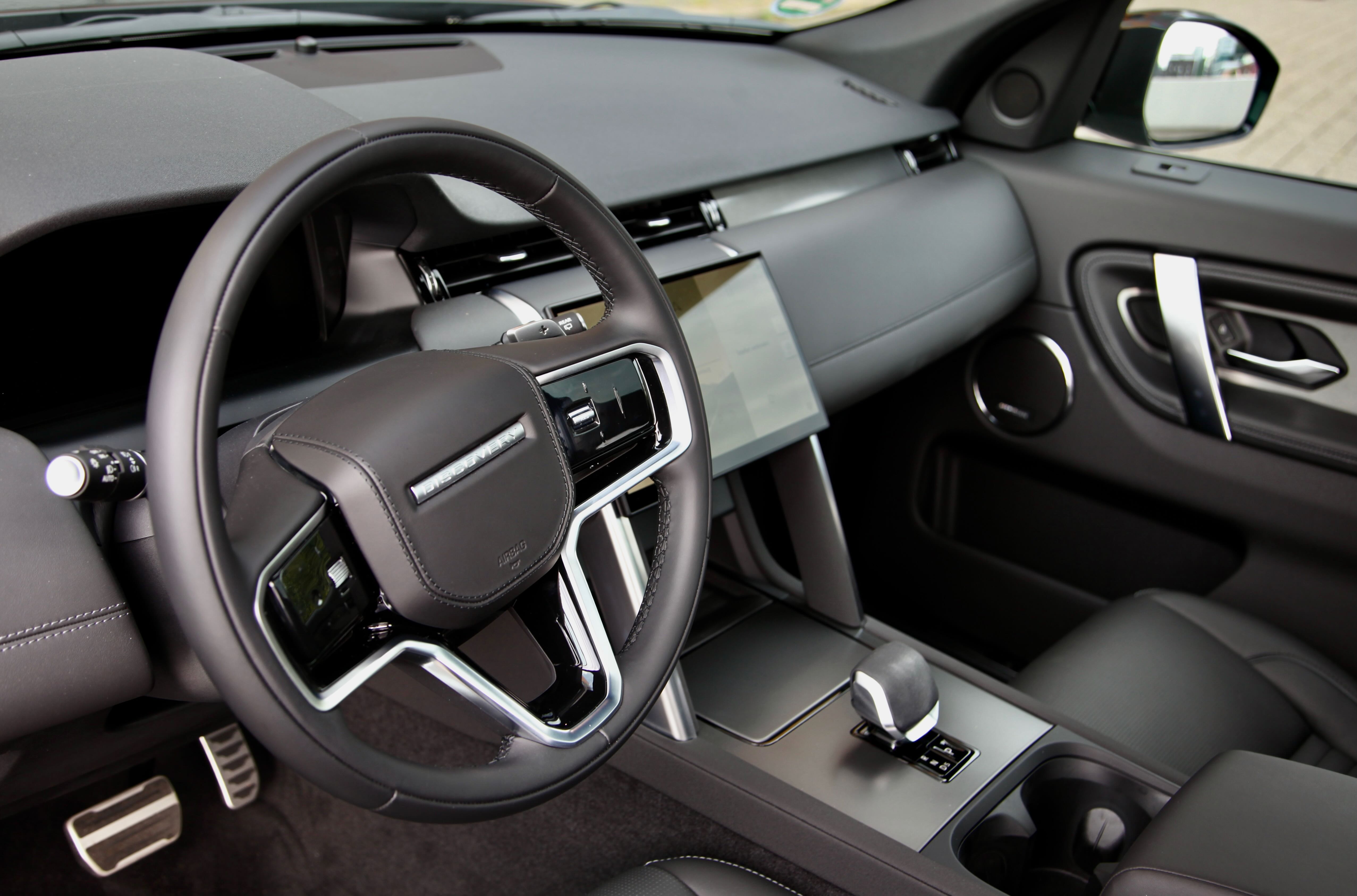 Land Rover Discovery Sport – 3