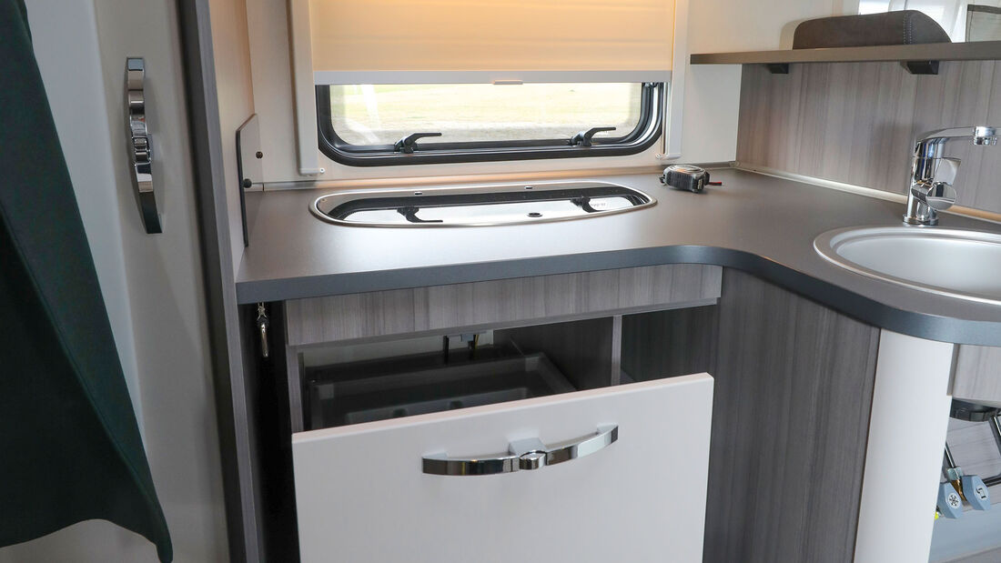 Hobby Optima T65 HFL mieten – Wohnmobil für 4 Personen inkl. Solar, TV & Naviciver – Thumbnail 6