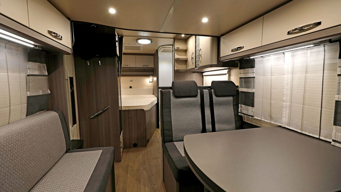 Hobby Optima T65 HFL mieten – Wohnmobil für 4 Personen inkl. Solar, TV & Naviciver – Thumbnail 7