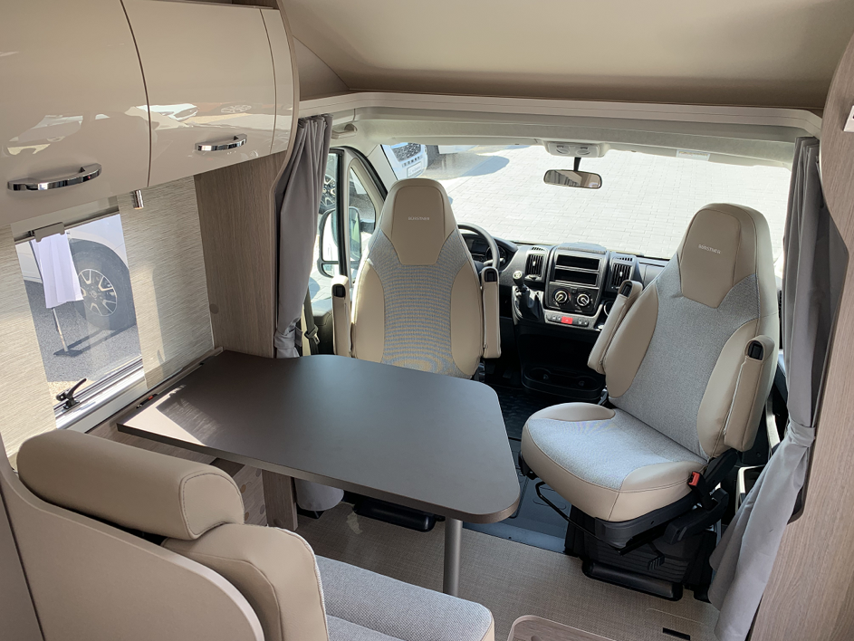 Bürstner Nexxo Van T569 mieten – Teilintegrierter 6 m für Zwei mit Solar & SAT-TV – Thumbnail 7
