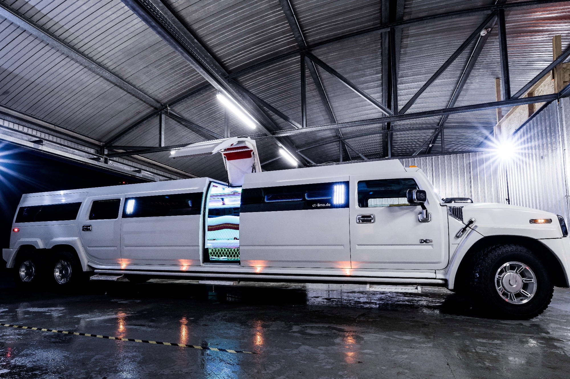 Hummer H2 Stretchlimousine MegaHummer 6x6 – Thumbnail 6
