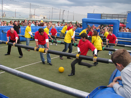 PREMIUM HUMAN KICKER / MENSCHENKICKER / HUMAN TABLE SOCCER – 2