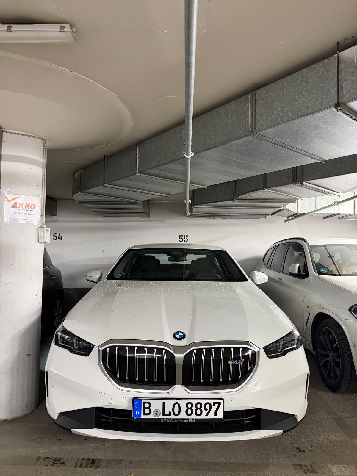 BMW 520 / BMW 5er Berlin ab 80 €/Tag – Tages-, Wochen- & Monatsmiete – 5