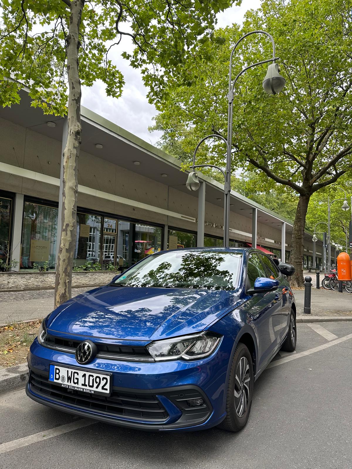 Autovermietung Berlin Zentrum – VW, Renault & BMW ab 50 €/Tag | Zoo – Thumbnail 7