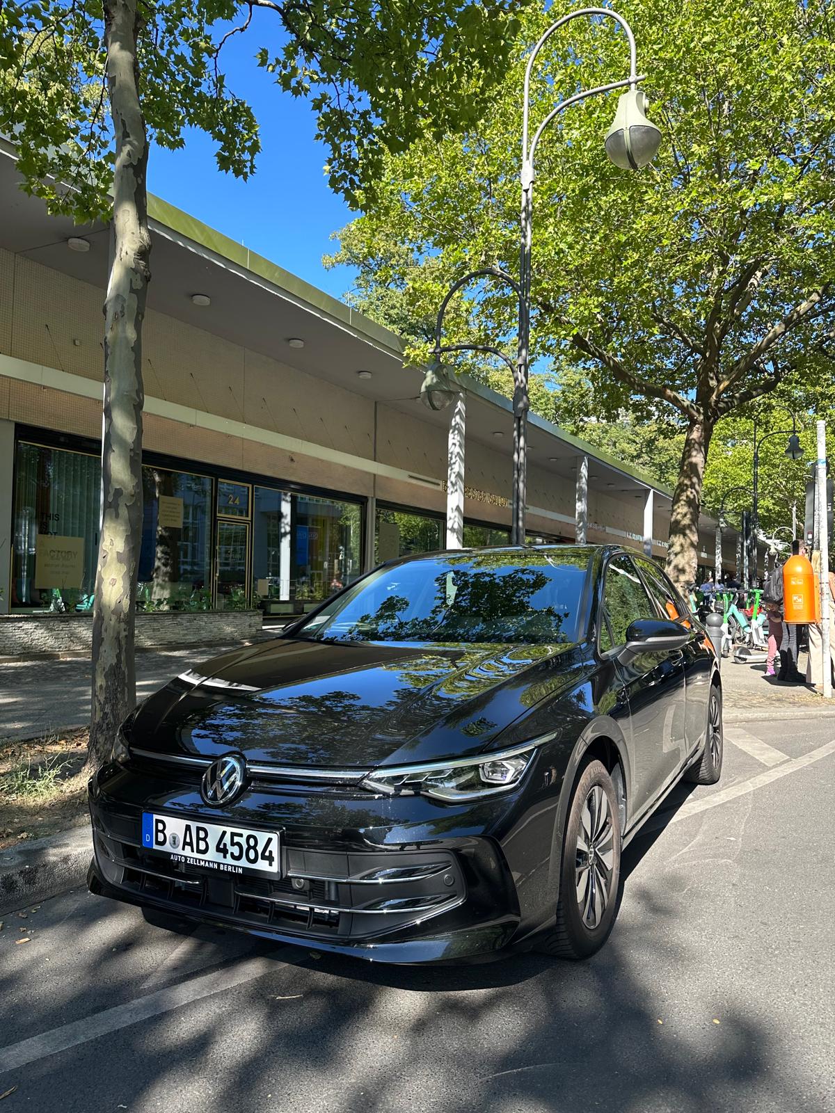 Autovermietung Berlin Zentrum – VW, Renault & BMW ab 50 €/Tag | Zoo – 4