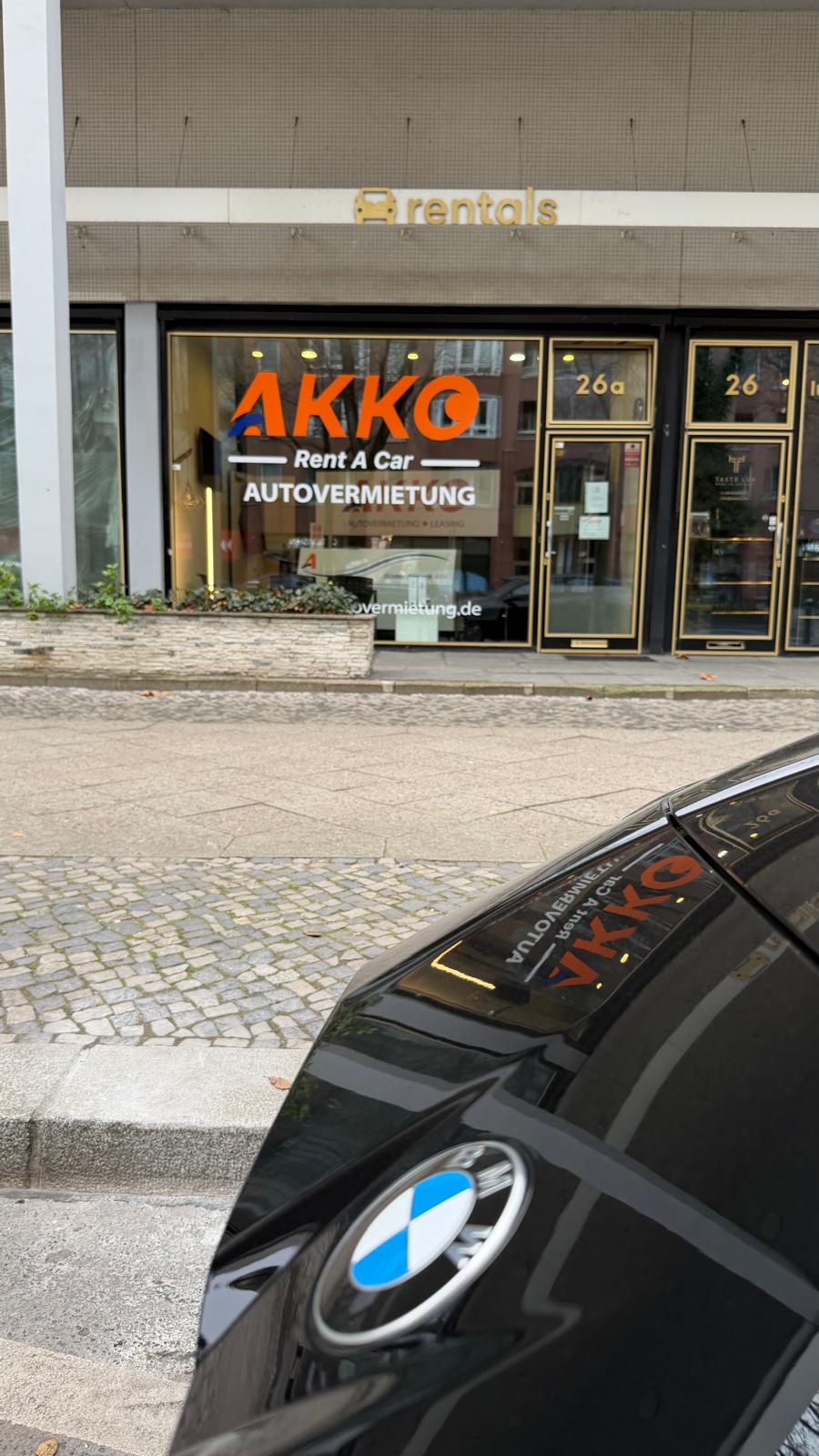 Titel BMW 3er Limousine / Kombi Berlin ab 70 €/Tag – Tages-, Wochen- & Monatsmiete – Thumbnail 8
