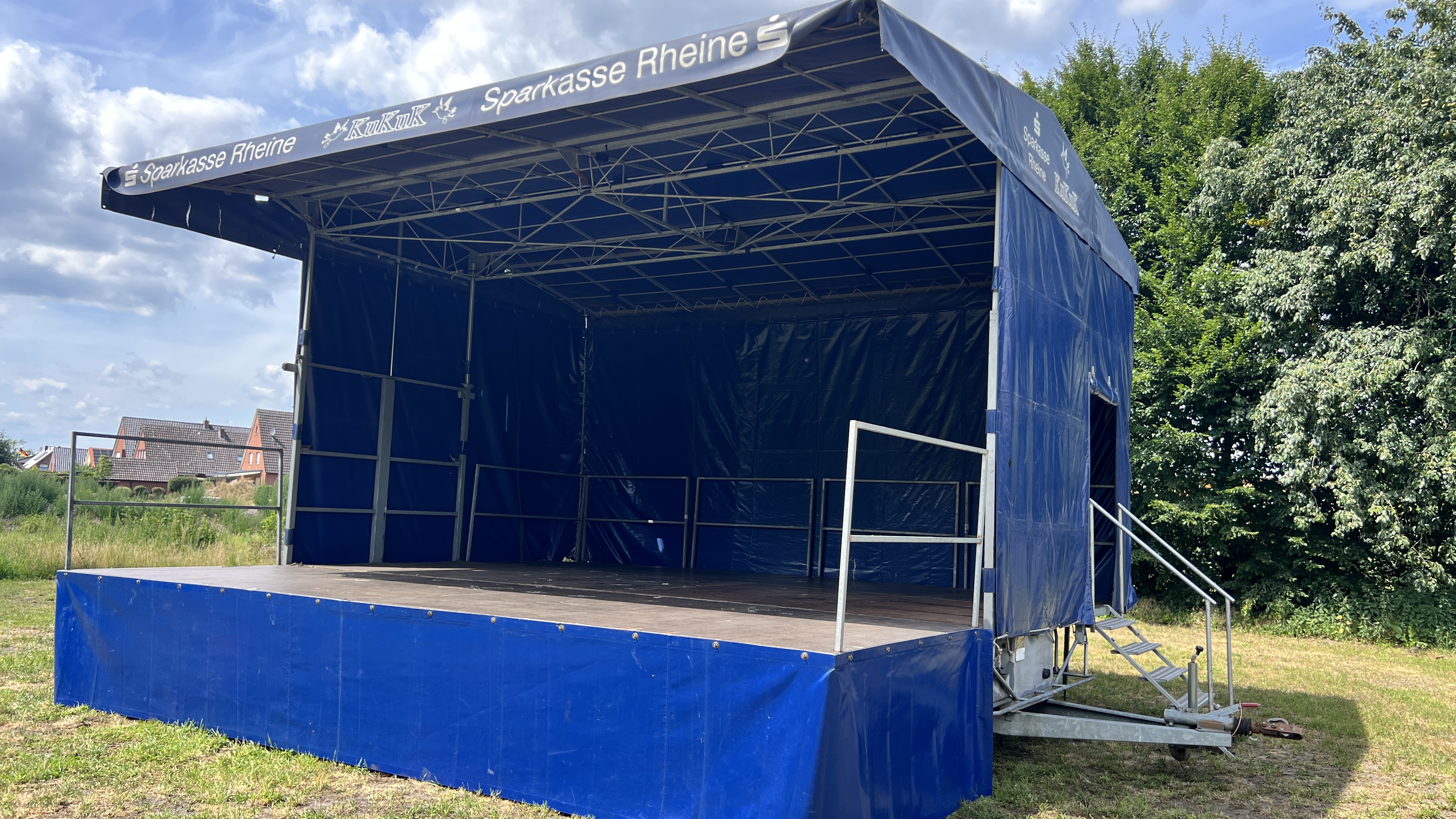 Mobile Bühne inkl. Lieferung und Aufbau/Abbau – 2