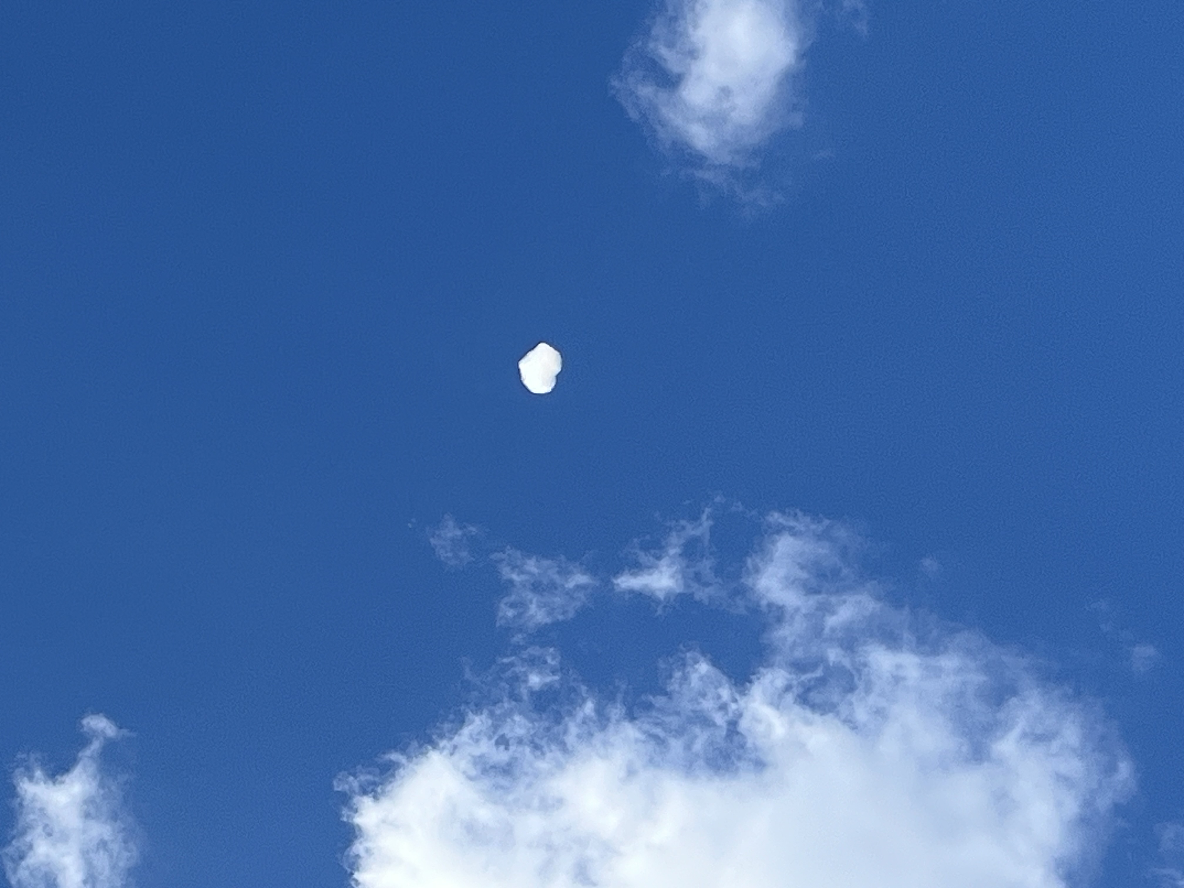 Fliegende Schaumherzen – 3