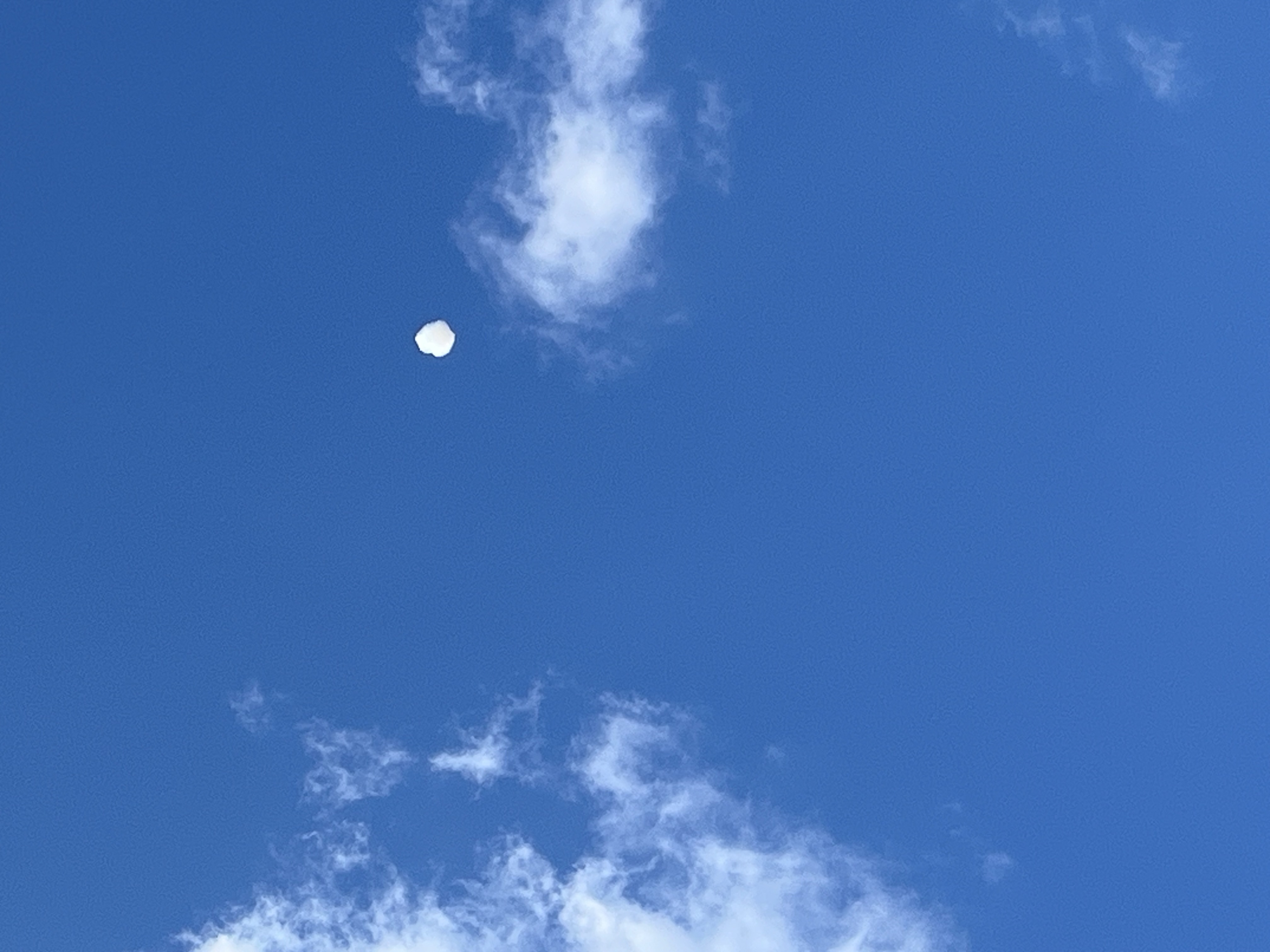 Fliegende Schaumherzen – 4