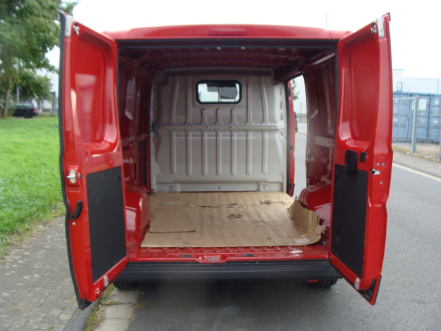 Transporter Umzugswagen mieten Kleintransporter Möbeltransporter Umzug Transport – Thumbnail 7