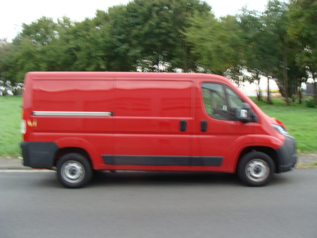 Transporter Umzugswagen mieten Kleintransporter Möbeltransporter Umzug Transport – Thumbnail 9