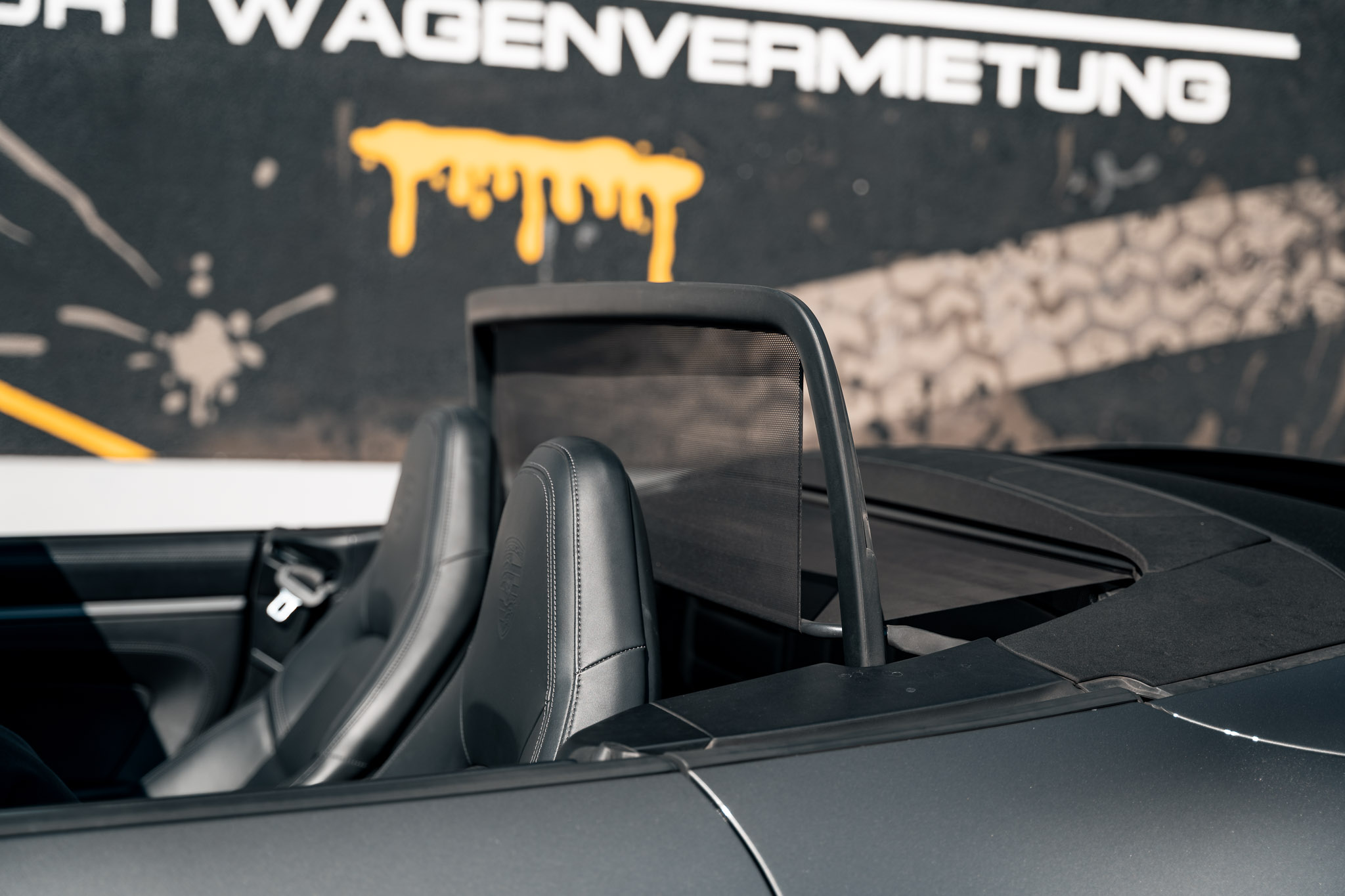 Miete diesen Porsche 911 992 Carrera S Cabrio bereits ab 299 € – Thumbnail 9