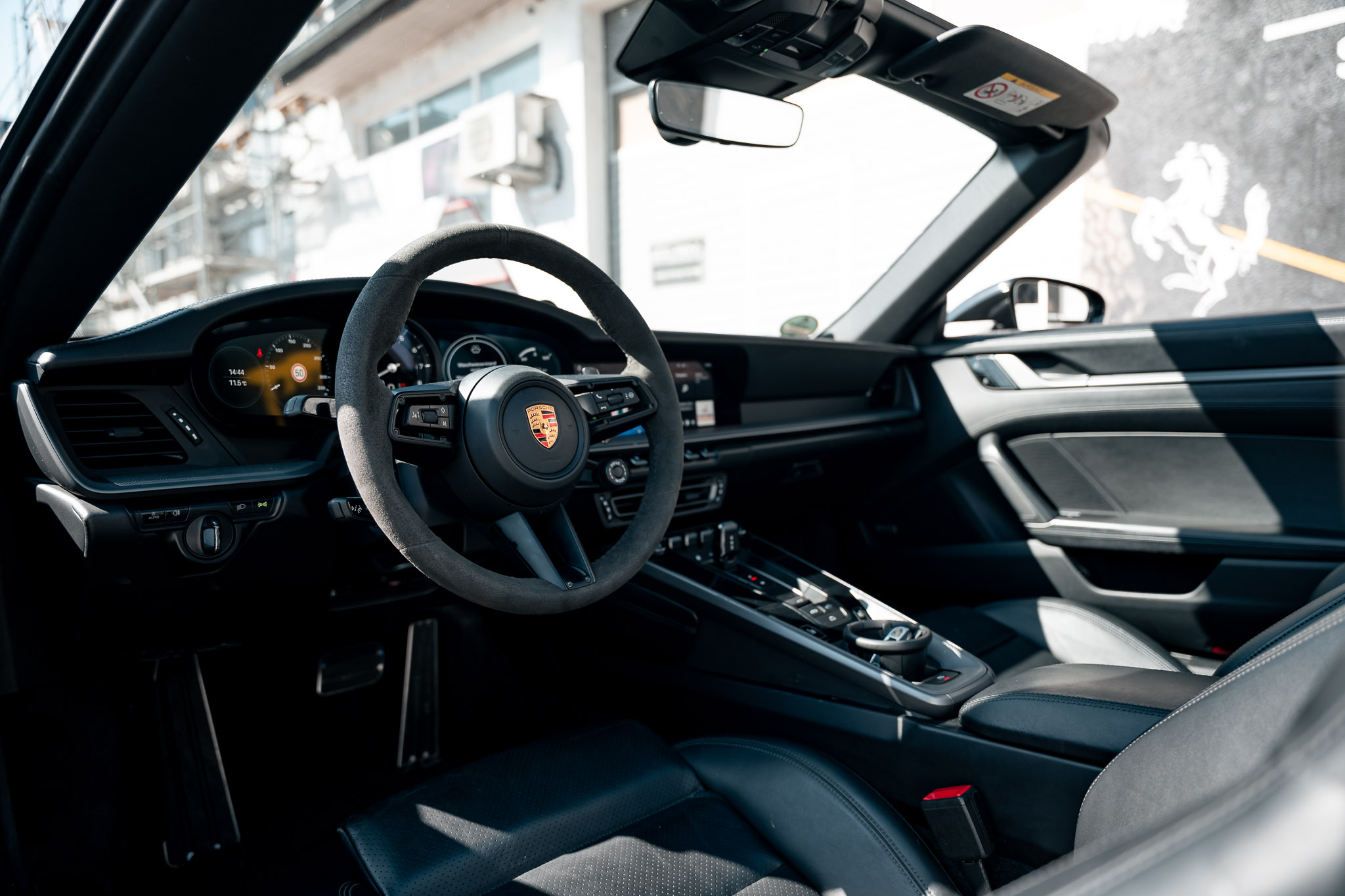 Miete diesen Porsche 911 992 Carrera S Cabrio bereits ab 299 € – Thumbnail 6