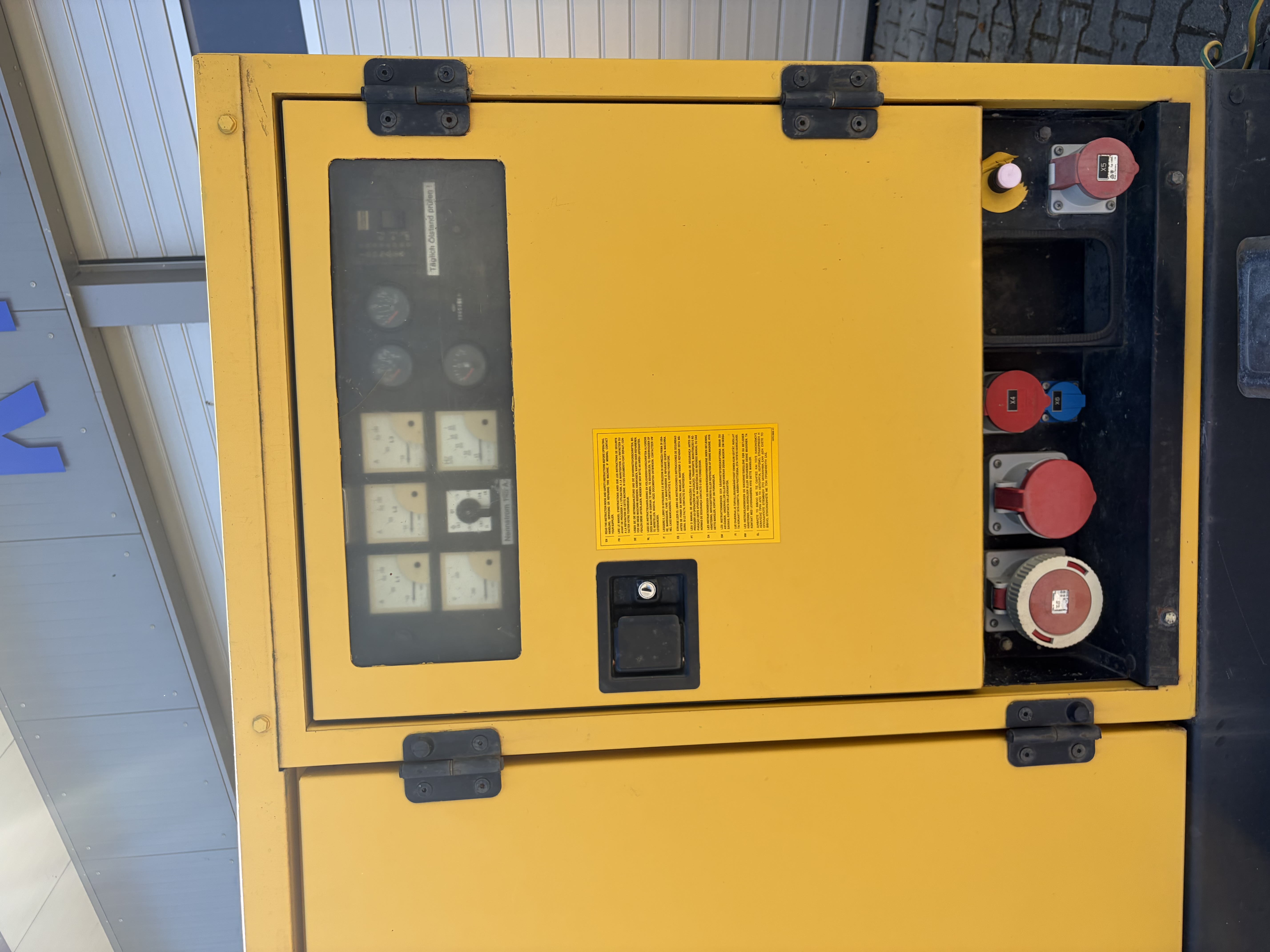 Stromaggregat / Stromerzeuger / Stromgenerator / Notstromaggregat Atlas QAS 108 – 2