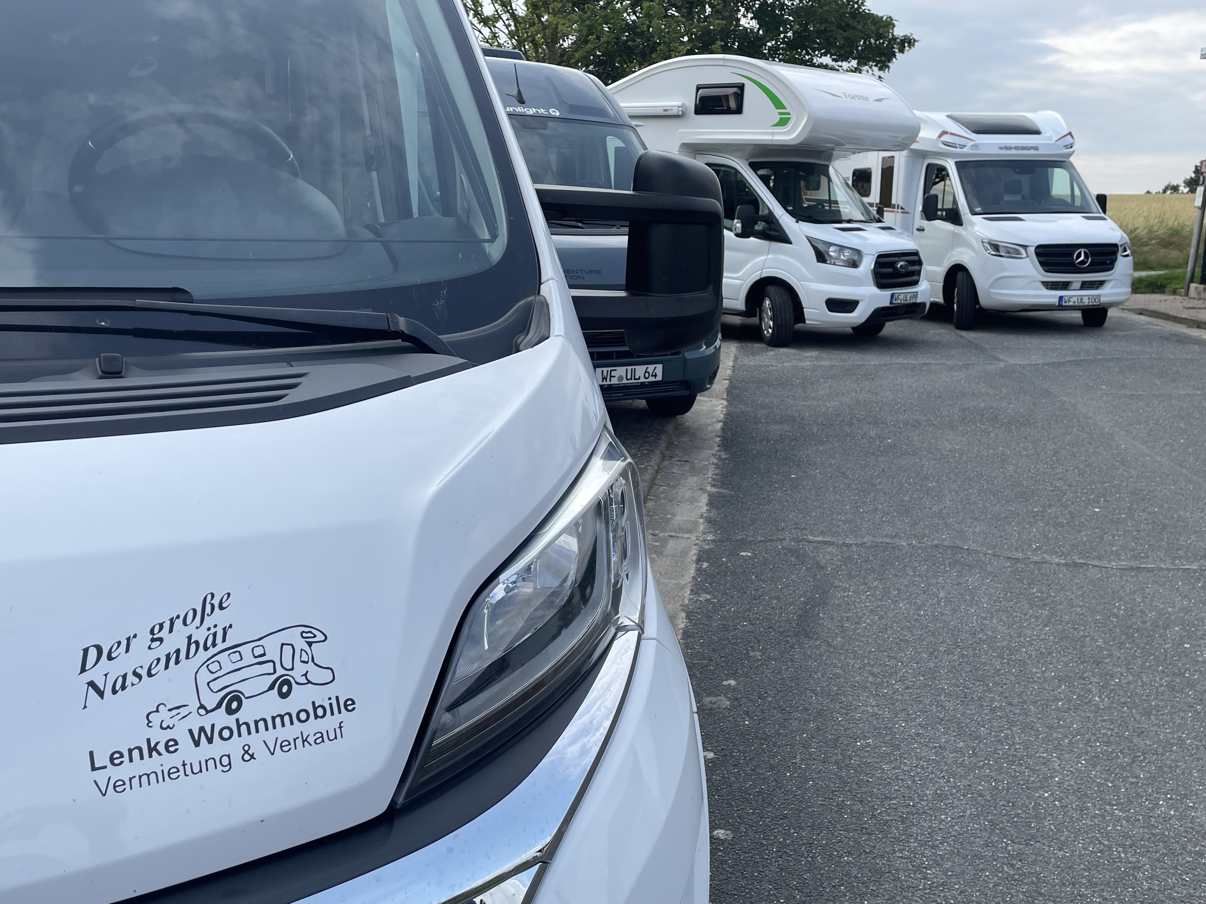Carado T 338 auf Ford mit Automatik, ACC, 4 Betten: Teilintegriertes Wohnmobil
