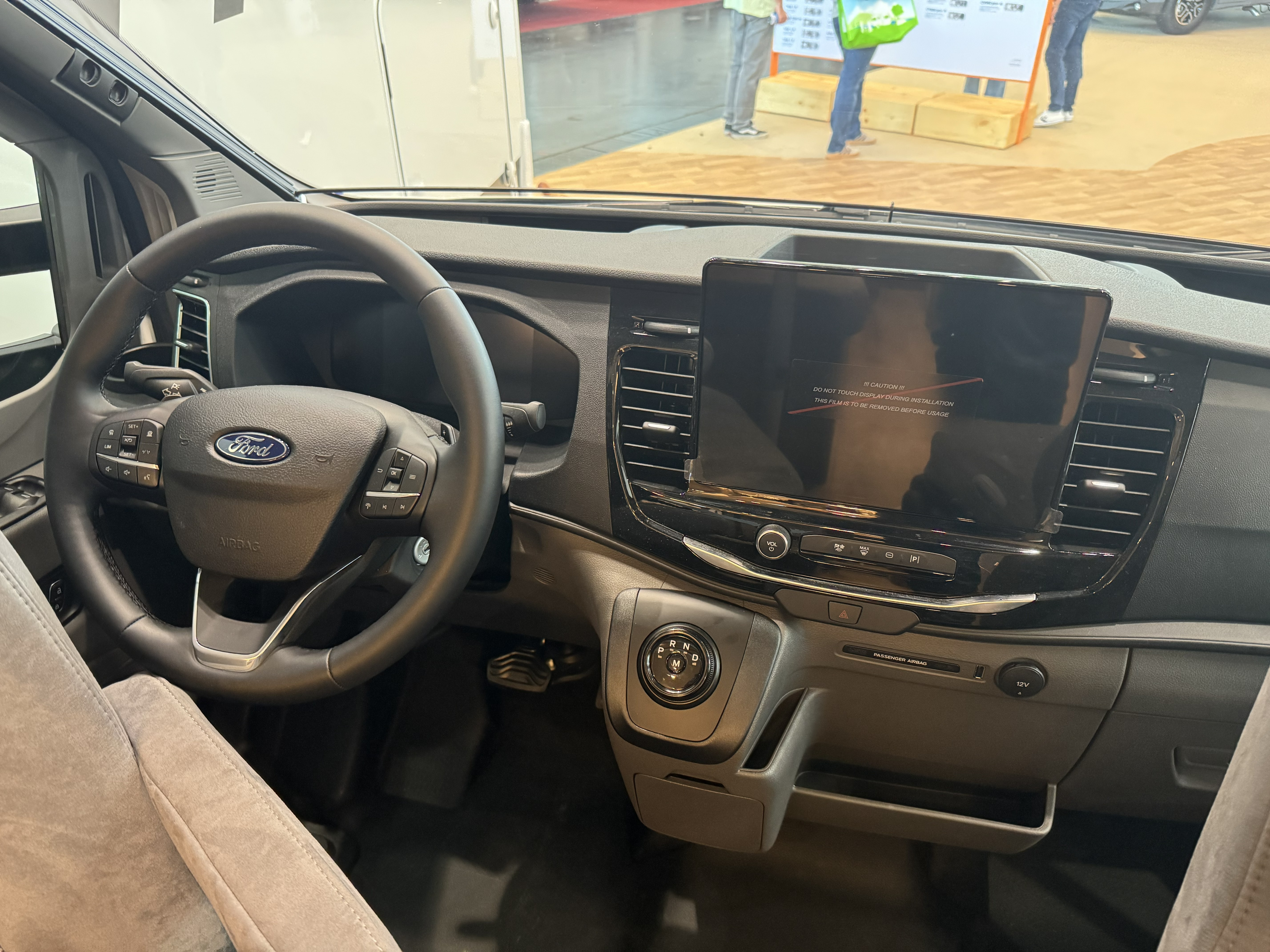Carado T 338 auf Ford mit Automatik, ACC, 4 Betten: Teilintegriertes Wohnmobil – Thumbnail 9